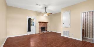 2 Bedroom 2.5 Bath 2 Car Carport - town house Gallery 6