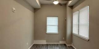 1225 W DAUPHIN Street Gallery 13