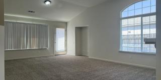 Available Now! Spacious home located in North Merced Gallery 9