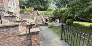 8 Chilmark Street Gallery 11