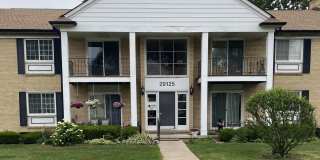 2 Bedroom Apartment for Lease in Warren-Water Included! Gallery 1