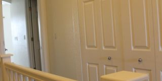 Beautiful 3 BR/3 1/2 BA Townhouse in Stonegate!! Gallery 11