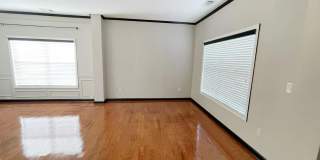 401 Norton Crossing Gallery 2