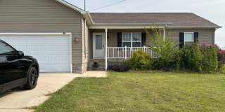 3 Bedroom in Well Established Neighborhood Gallery 1