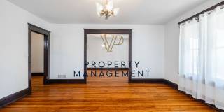 203-209 Indiana Gallery 11