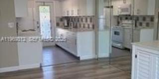 1005 S 17th Ave Gallery 1