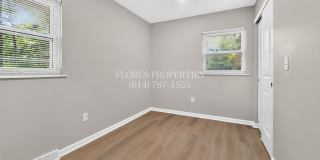 Modern Finishes & Hardwood Floors – 4BR Columbus Gem Gallery 33
