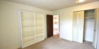 SHORT TERM RENTAL FOR SPRING 2026! 3 Bedroom, 2 Bathroom Penthouse Condo Gallery 30
