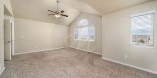 Beautiful two story home in Northgate Gallery 10