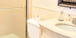 SEASONAL SHORT-TERM 1-BED 1 BATH CONDO ON LONGBOAT KEY. BEACH ACCESS Gallery 11