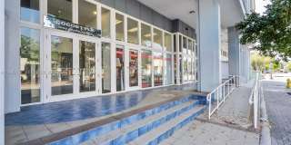 3250 Grand Ave Gallery 21