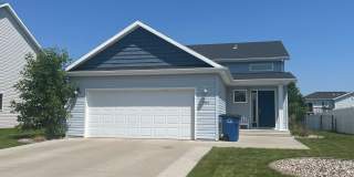 4 Bed 3 Bath Single Family Home Gallery 1