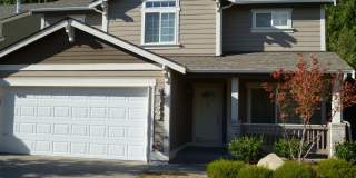 Great central Location off Exit 109- 20 Miles to JBLM Gallery 1