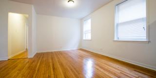 5504 S Wabash Avenue Gallery 38