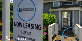 Benicia! Large two story three bedroom, two and 1/2 baths townhome Gallery 1