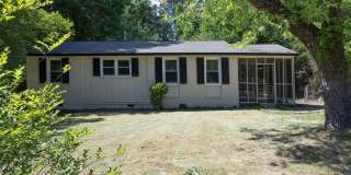 Charming Renovated Ranch – Turn-Key Ready in a Prime Raleigh Location Gallery 1