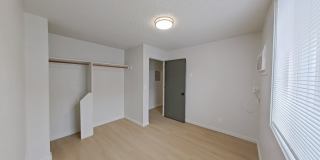 University Manor - Newly Renovated Units just a short walk from Campus! Gallery 179