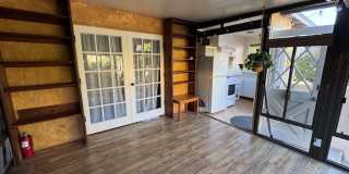 Charming Westside ADU with Private Backyard Gallery 16
