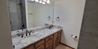EXECUTIVE CUSTOM BUILT HOME Gallery 33