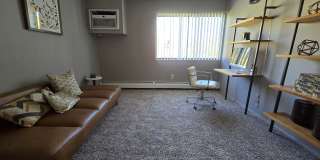 Waterford Square Gallery 21