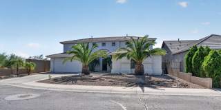 Stunning 4BR House in Glendale Stunning 4BR House in Glendale Gallery 1