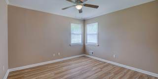 706 S 14th Street Gallery 16