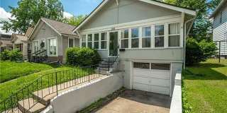 Spacious 3 Bed, 2 Bath Home with 1-Car Garage Near Downtown Kansas City Gallery 23