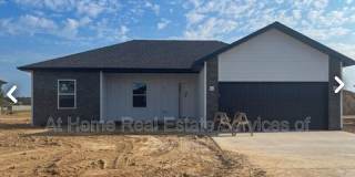 112 W. Bluegrass Gallery 1