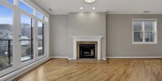 1517 W Fry Street Gallery 7