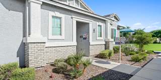 Sienna at South Mountain Gallery 15