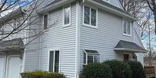 2 Bedroom 2.5 bath End-Unit Orchard Valley Townhome in Kennett Square Gallery 1