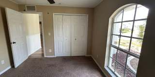 Unique 3/2 + Den home in great location Gallery 22