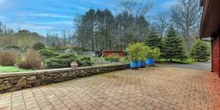 4565 Madison Avenue Gallery 30