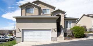 4 Bedroom - 2.5 Bathroom House in Provo Gallery 1