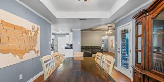 2605 Madison Street Gallery 17