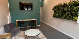 160 Middlesex Street Gallery 7