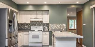 Beautiful Townhouse In Naperville Gallery 7