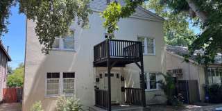 DARLING UPDATED 2 BED APT IN DOWNTOWN SACRAMENTO!! Gallery 1
