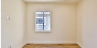 619 W 30th St # 6 Gallery 2