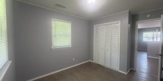 906 East Frederick Street Gallery 15
