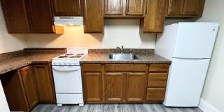 696 Main Street unit: B3 Gallery 1