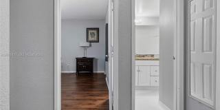 3083 N Oakland Forest Dr Gallery 20