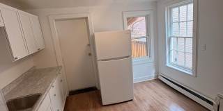 2nd Floor 2 Bedroom Apartment in Downtown York City Gallery 4