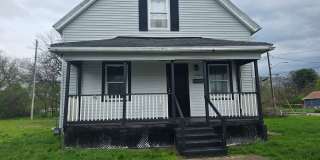 3-Bedroom, 1-Bathroom Home with Basement – $1,215/Month - Accepting Section 8 Gallery 3