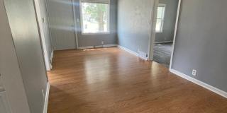 2 bedroom 1 bath home Gallery 1