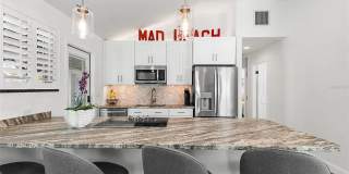 Coastal Luxury Living Just Minutes from Madeira Beach - 3bed | 2 bath Gallery 17