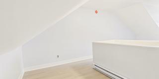 2 Bedroom Single Family on Penn with Bonus Room Gallery 25