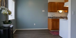 Gale Gardens Apartments Gallery 12