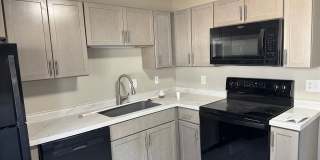 West End Apartments Gallery 8