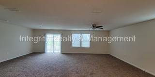 Newer 4 Br, 2 Bath home Gallery 32